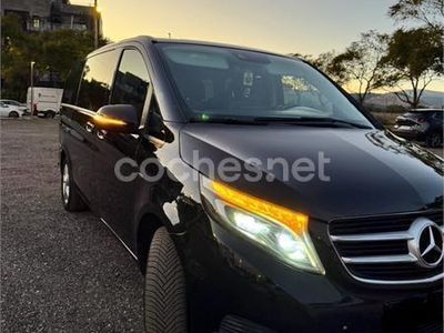 Negro Usado 2015 Mercedes V220 Avantgarde Monovolumen | 28.000 €