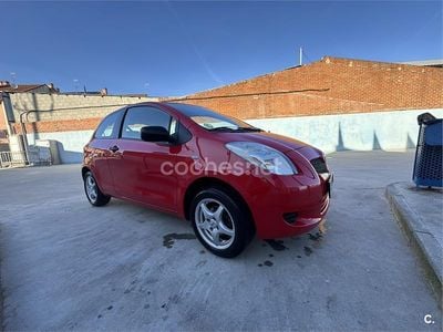 Occasion Toyota Yaris Active 69 PK (50 kW) 2008 Rood Hatchback