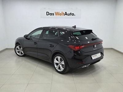 Negro Nuevo 2025 Seat Leon FR Berlina | 23.900 € (Precio justo)
