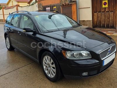 Usado Volvo V50 Momentum 136 CV (100 kW) 2005 Negro Familiar