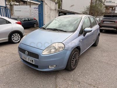 Usado Fiat Grande Punto Active 95 CV (69 kW) 2006 Azul Utilitario