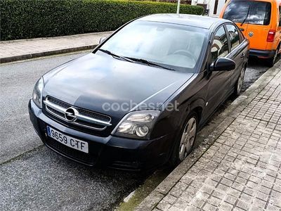 Usado Opel Vectra GTS Elegance 125 CV (91 kW) 2004 Negro Berlina
