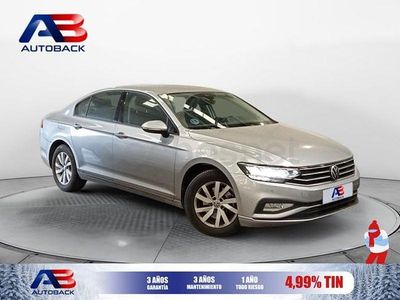 Usado VW Passat Business 122 CV (89 kW) 2020 Gris / plata Berlina