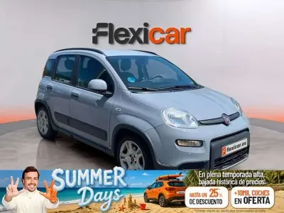 Usado Fiat Panda Cross Cross 71 CV (52 kW) 2023 Gris Utilitario