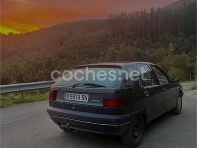 Verde Usado 1995 Citroën ZX Berlina | 2000 €