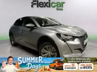 Usado Peugeot e-208 Active 100 kW (136 CV) 2022 Gris Utilitario