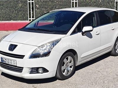 Usado Peugeot 5008 112 CV (82 kW) 2011 Blanco Monovolumen