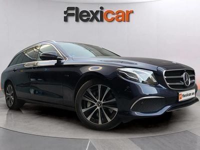Usado Mercedes E300 320 CV (235 kW) 2020 Azul Familiar
