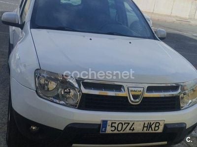 Usado Dacia Duster Lauréate 110 CV (80 kW) 2012 Blanco SUV