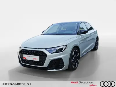 Usado Audi A1 Sportback 116 CV (85 kW) 2025 Gris Utilitario