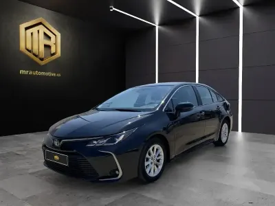 Usado Toyota Corolla Business Edition 122 CV (89 kW) 2022 Negro Berlina