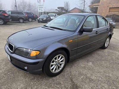 Usado BMW 318 116 CV (85 kW) 2002 Gris Berlina