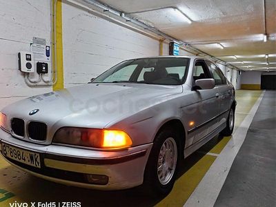 Usado BMW 523 170 CV (125 kW) 2000 Gris / plata Berlina