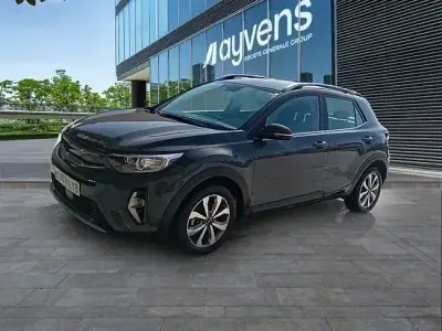 Usado Kia Stonic Plus 120 CV (88 kW) 2022 Gris SUV
