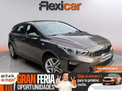 Usado Kia Ceed 140 CV (102 kW) 2020 Beige Utilitario