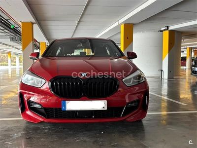 Usado BMW 118 Comfort Edition 136 CV (100 kW) 2021 Rojo Utilitario