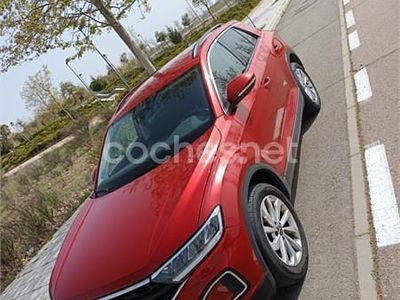 Usado VW T-Roc Life 150 CV (110 kW) 2022 Rojo SUV