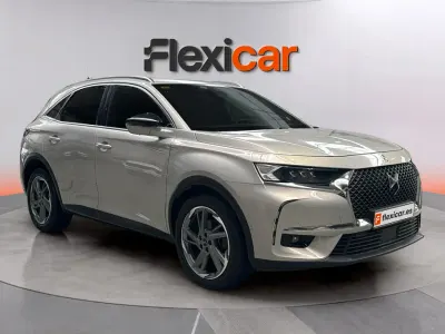 Usado DS Automobiles DS7 Crossback Be Chic 130 CV (95 kW) 2020 Gris SUV