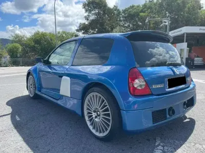 Usado Renault Clio 182 CV (133 kW) 2005 Azul Utilitario