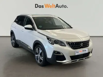 Usado Peugeot 3008 Allure 131 CV (96 kW) 2018 Blanco SUV