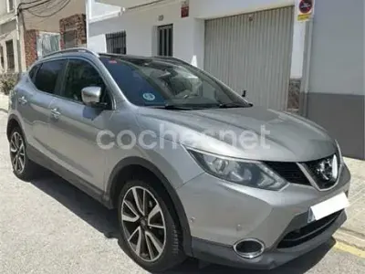 Usado Nissan Qashqai Premium Edition 117 CV (86 kW) 2015 Gris / plata SUV