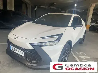 Usado Toyota C-HR Advance 140 CV (102 kW) 2025 Blanco SUV