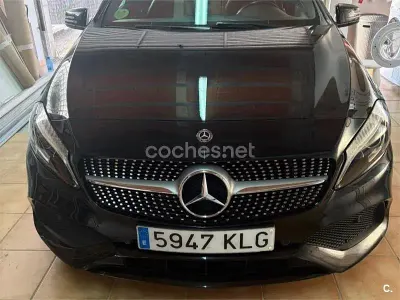 Usado Mercedes A180 122 CV (89 kW) 2018 Negro Berlina