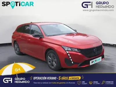 Usado Peugeot 308 SW Style 130 CV (95 kW) 2023 Rojo Familiar