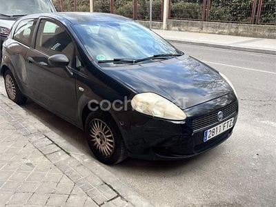 Usado Fiat Grande Punto Dynamic 77 CV (56 kW) 2007 Negro Utilitario