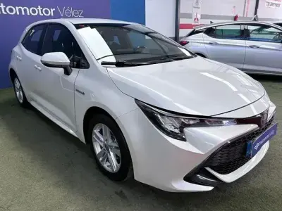 Occasion Toyota Corolla Business Edition 122 PK (89 kW) 2021 Wit Sedan