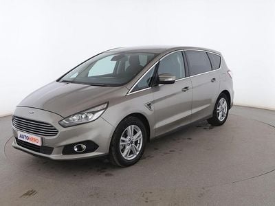 Usado Ford S-MAX Titanium 150 CV (110 kW) 2015 Gris Monovolumen