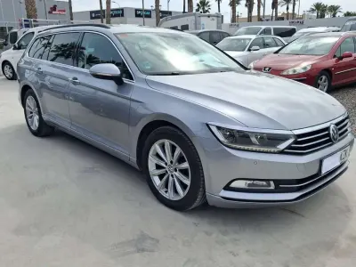 Usado VW Passat Exclusive 150 CV (110 kW) 2019 Gris Familiar