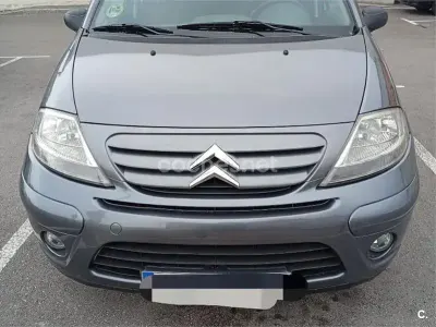 Usado Citroën C3 Exclusive 70 CV (51 kW) 2009 Gris / plata Berlina