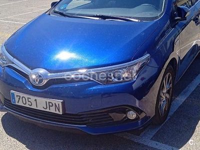 Toyota Auris Hybrid