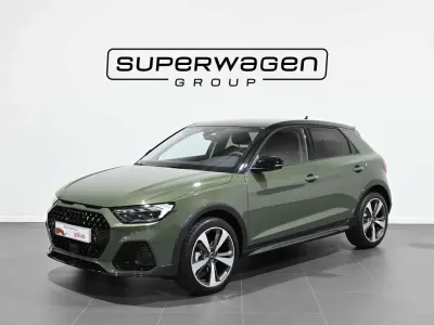 Usado Audi A1 Black Edition 116 CV (85 kW) 2025 Verde SUV