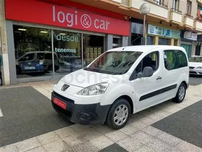 Usado Peugeot Partner Tepee 75 CV (55 kW) 2010 Blanco Monovolumen