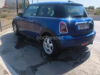 Usado Mini ONE 90 CV (66 kW) 2007 Azul Utilitario
