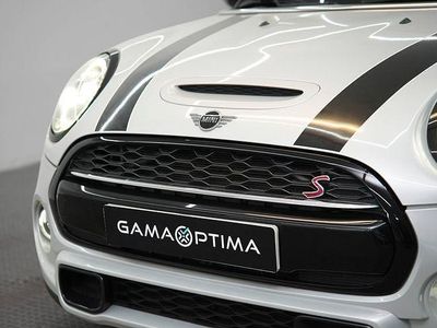 Usado Mini Cooper S 192 HP (141 kW) 2019 Cinzento Citadino