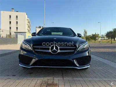 Usado Mercedes C220 AMG line 170 CV (125 kW) 2016 Azul Berlina