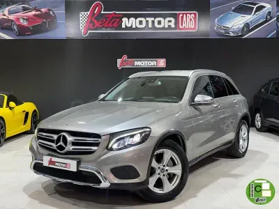 Usado Mercedes GLC220 194 CV (142 kW) 2019 Gris / plata SUV