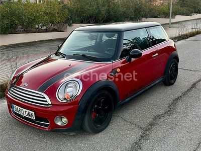 Usado Mini Cooper D 110 CV (80 kW) 2009 Rojo Utilitario