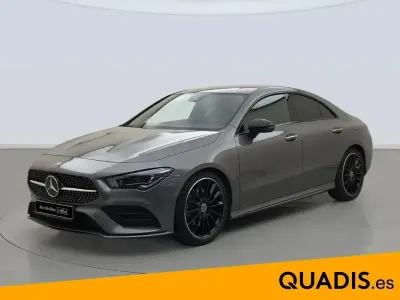 Usado Mercedes CLA200 150 CV (110 kW) 2023 Gris montaña Coupe