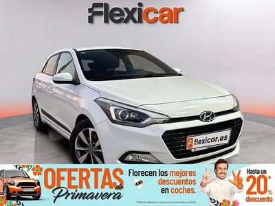 Usado Hyundai i20 100 CV (73 kW) 2018 Blanco Utilitario