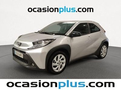Usado Toyota Aygo X Play 72 CV (52 kW) 2024 Gris SUV