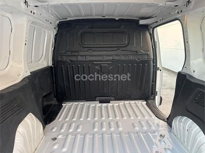 Usado Fiat Doblò 105 CV (77 kW) 2010 Blanco Monovolumen