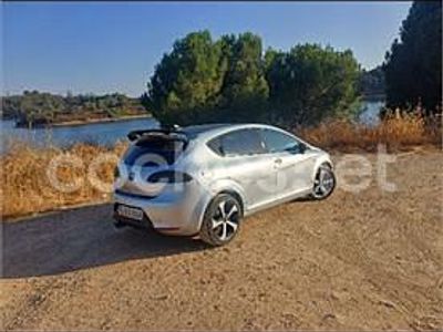 Usado Seat Leon Reference 105 CV (77 kW) 2005 Gris / plata Utilitario