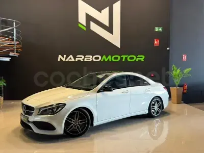 Usado Mercedes CLA200 136 CV (100 kW) 2017 Blanco Coupe