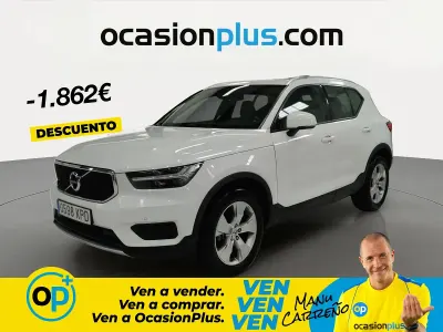 Begagnad Volvo XC40 Momentum 150 HK (110 kW) 2018 Vit SUV
