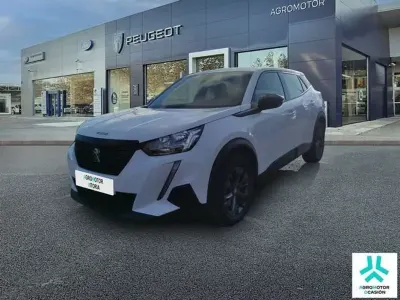 Usado Peugeot 2008 Active 101 CV (74 kW) 2021 Blanco SUV