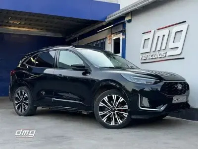Usado Ford Kuga ST-Line X 243 CV (178 kW) 2024 Negro SUV